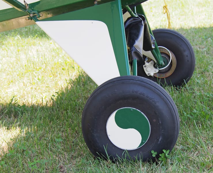 Note the quasi “yin-yang” pattern on the hubcaps. (Photo by Sparky Barnes-Sargent)