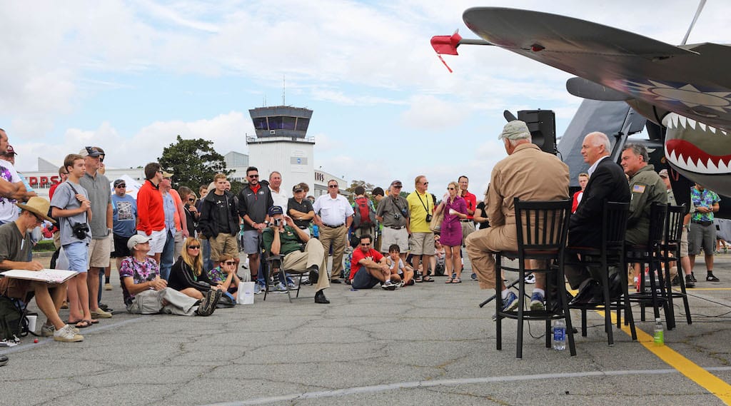Warbirds In Review session during the 2015 Atlanta Warbird Weekend. Photo by John Well-off. 