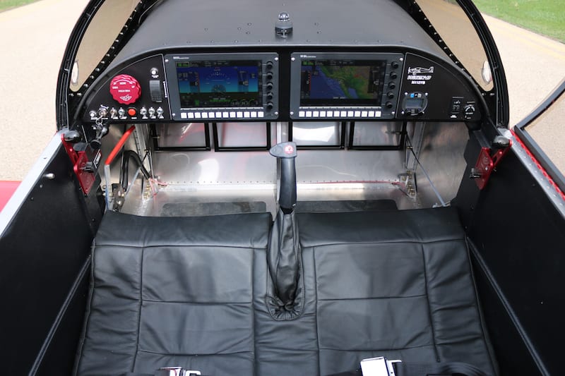 B-Model cockpit