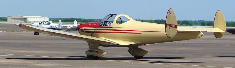 Both built in 1947, the yellow and red Race 94 and the blue and white Race 53 don’t look much like the sister ships they are. And the differences are more than just cosmetics. With each having advantages and disadvantages over the other, it was anyone’s bet which Ercoupe would be faster. (Photo by Rio A. F. Dubois)