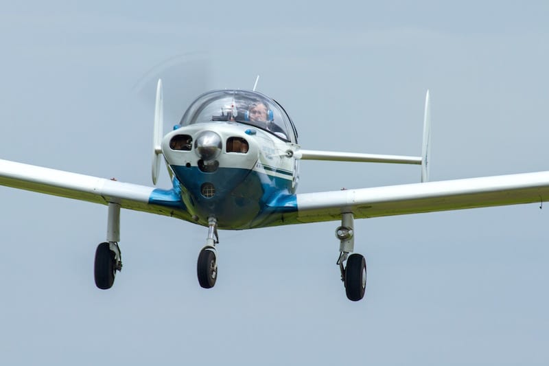 Race 53 on the final stretch, with the throttle to the firewall. This plane needs a smoke system for dramatic effect! (Photo by Jo Hunter)