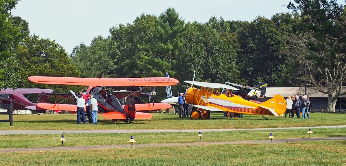 Starships, Bonanzas, Staggerwings and more flock to Beech Party ...