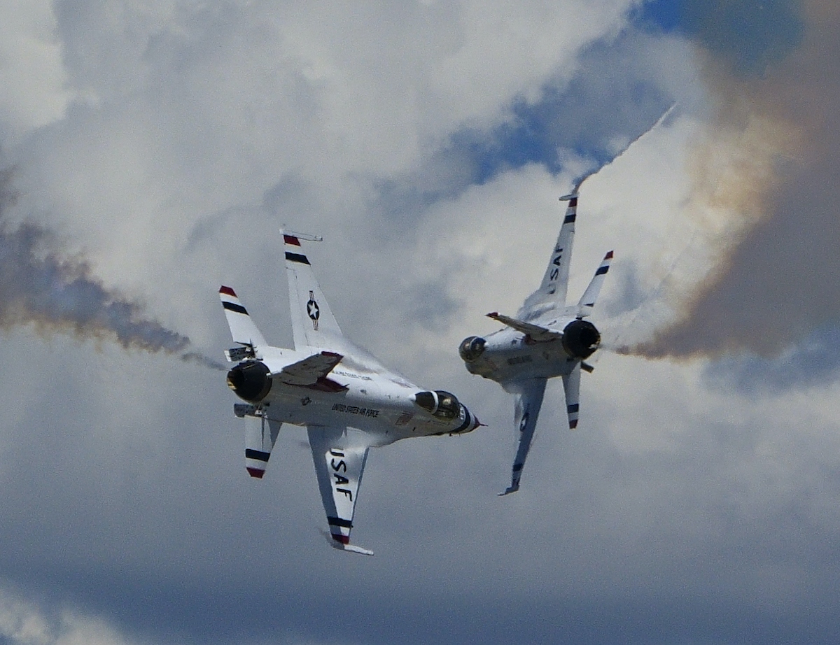 Thunder and lightning over Boise for Gowen Thunder air show — General Aviation News